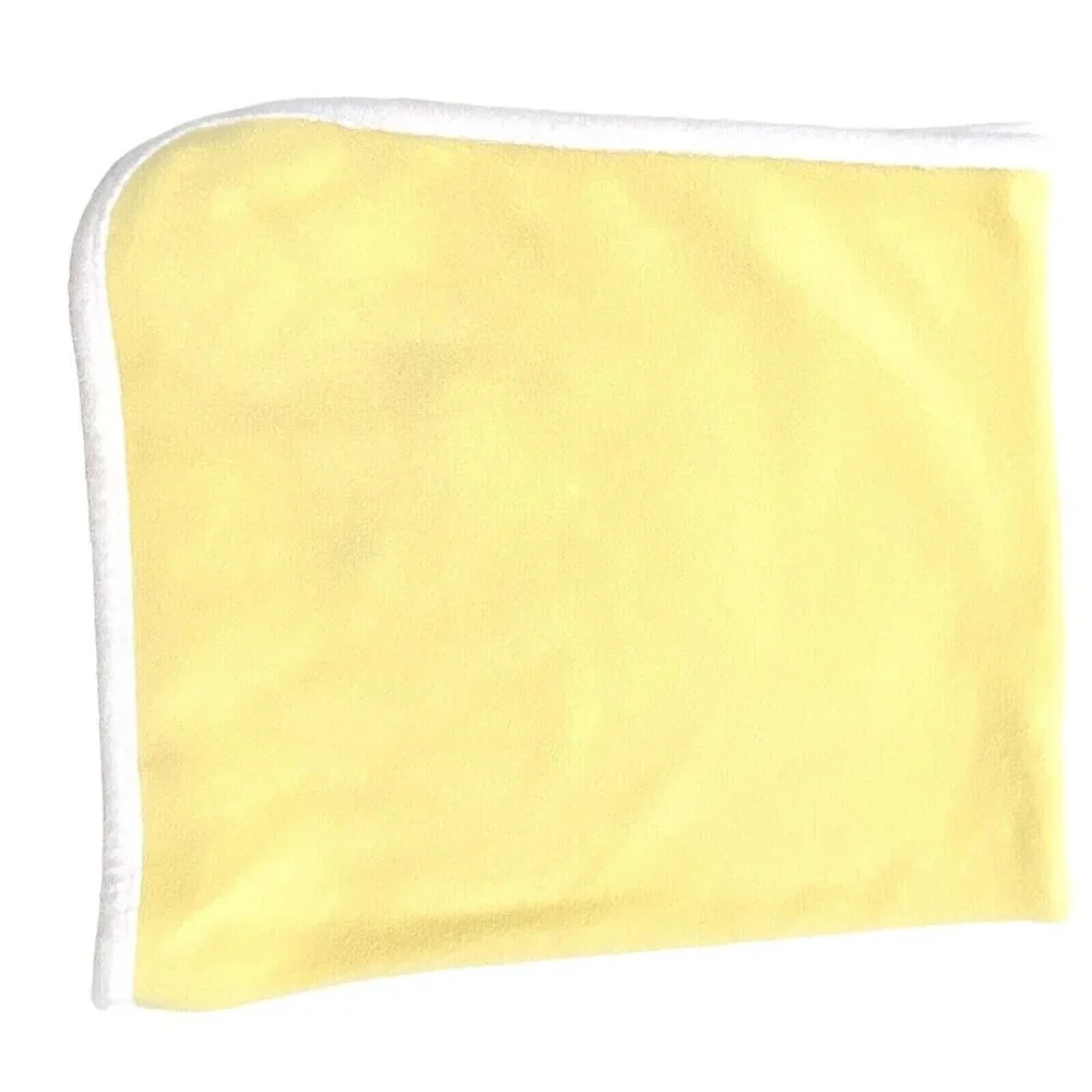 Child of‎ Mine Carters Giraffe Baby Blanket with Squeaker 29 x 35 Yellow Soother
